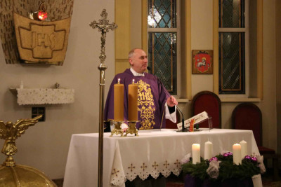 W dniach 5-6 grudnia 2022 odbyły się w naszej parafii rekolekcje adwentowe.